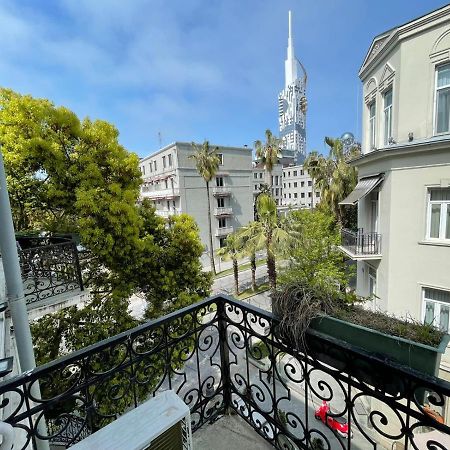 Центр Города Батуми Apartment Rustaveli 13 Exterior foto