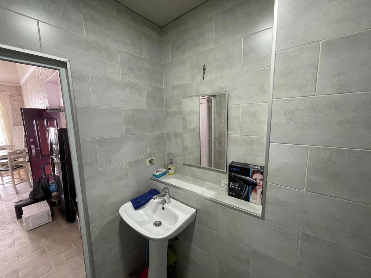 Центр Города Батуми Apartment Rustaveli 13 Exterior foto